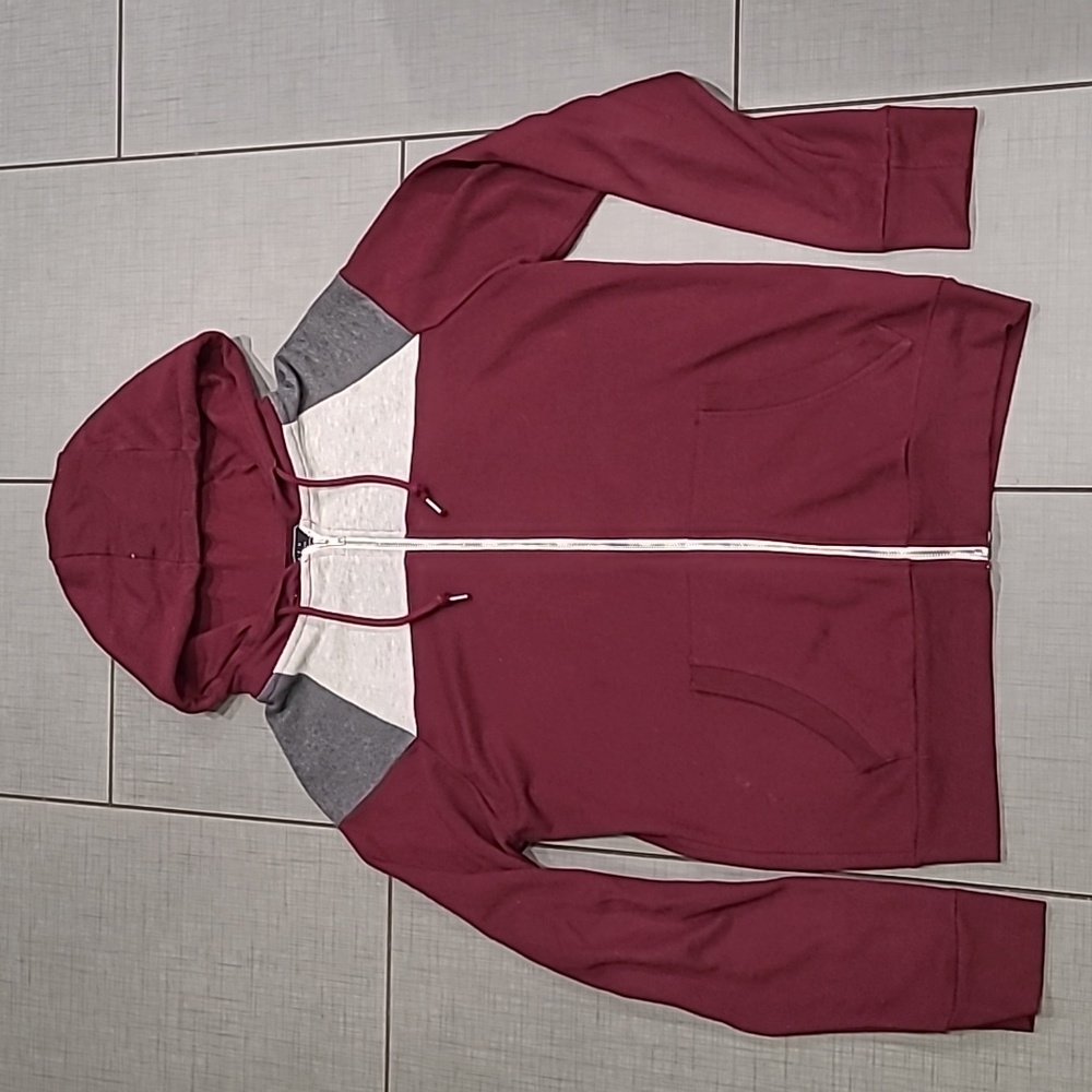 21 Men Maroon Zipper Hoodie XS